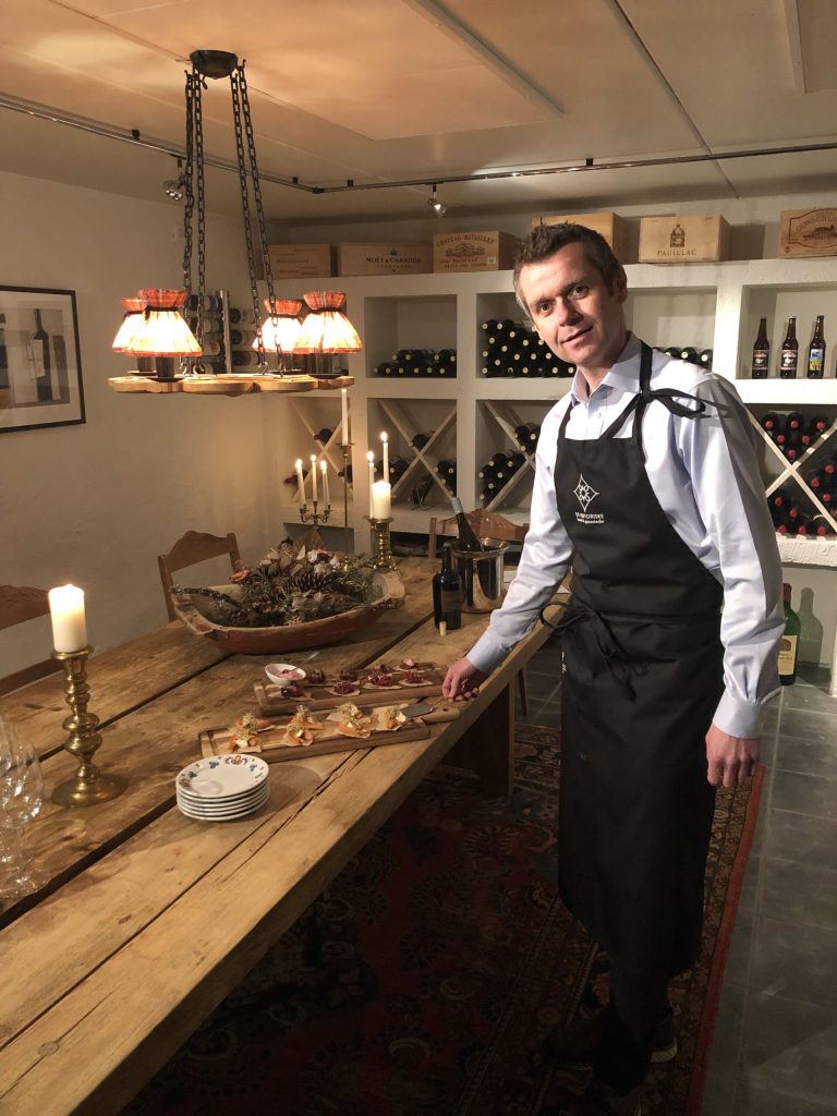 De host van Straand Hotel