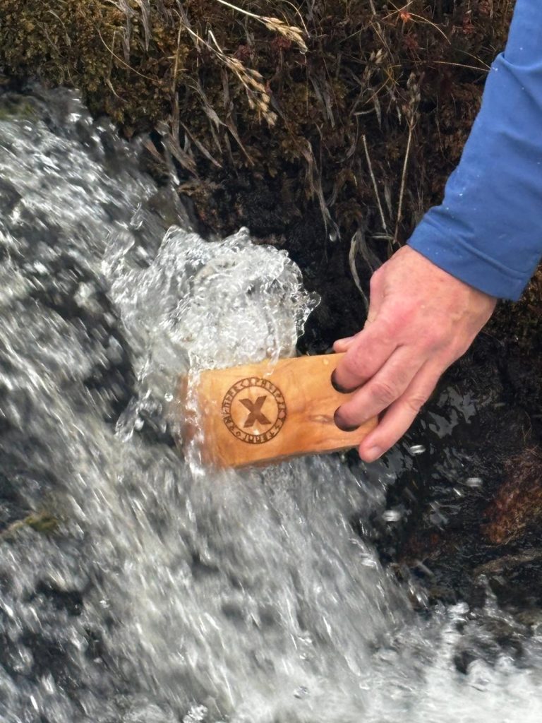 houten turkopp mee op hike